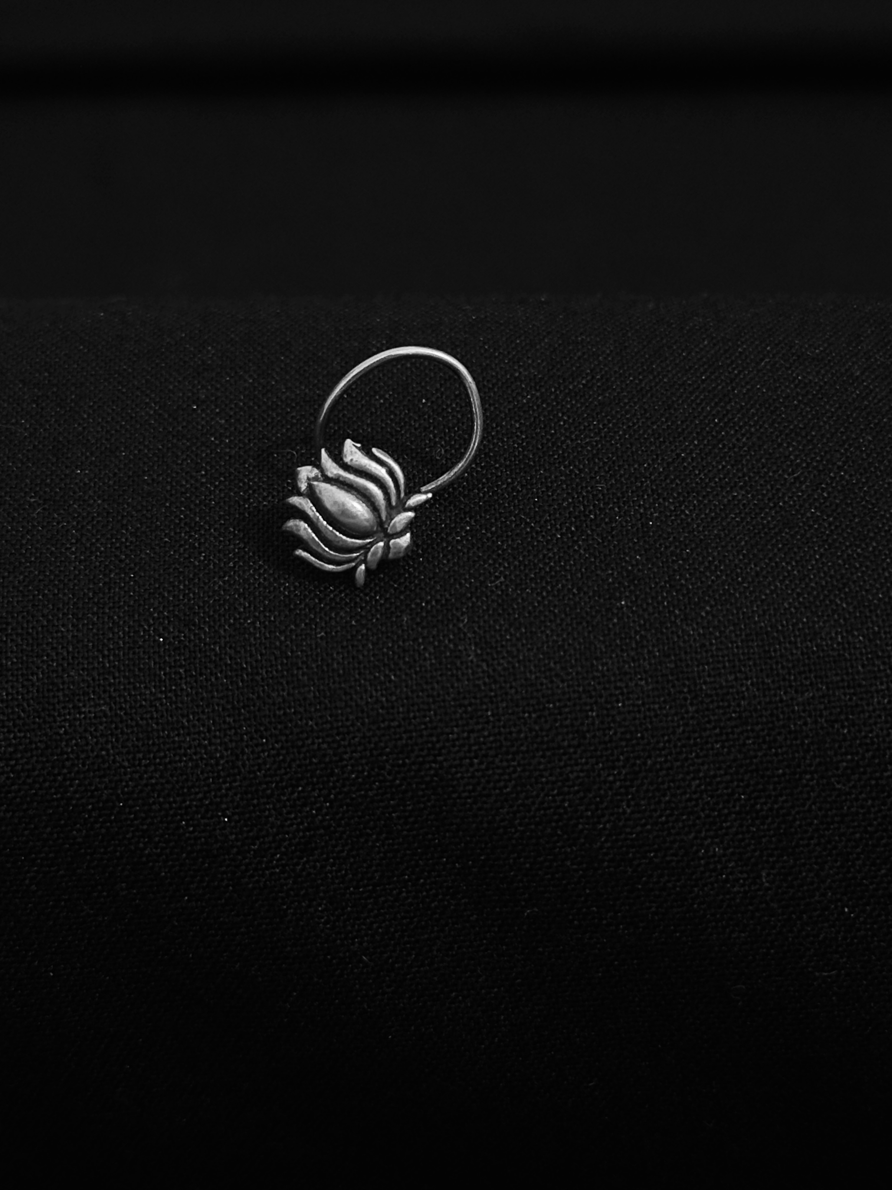 Sterling Silver Louts Nose Pin